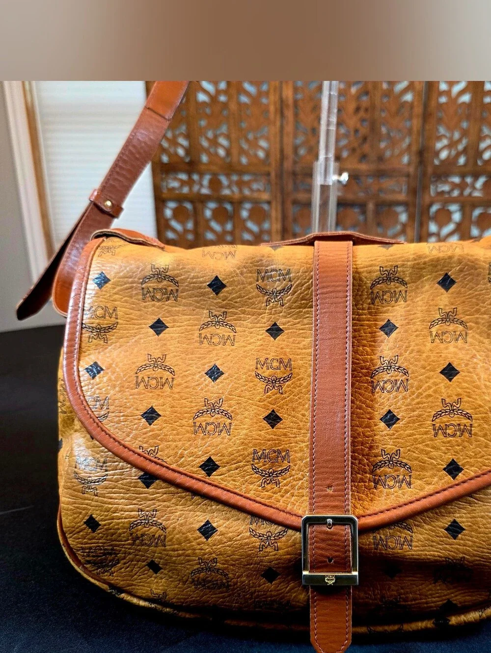 Authentic Vintage MCM Visetos Saddle Bag/Unisex Crossbody Messenger. Large space